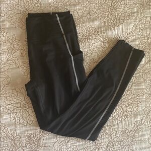 Fabletics Oasis PureLuxe High-waisted Black & white Leggings